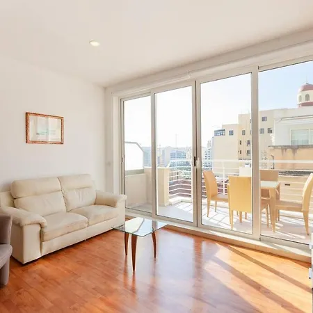 Beautiful 2br Just Off The Promenade With Seaviews By 360 Estates *