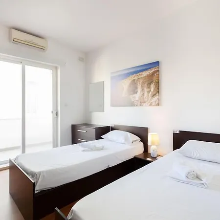 Apartment Beautiful 2br Just Off The Promenade With Seaviews By 360 Estates Sliema